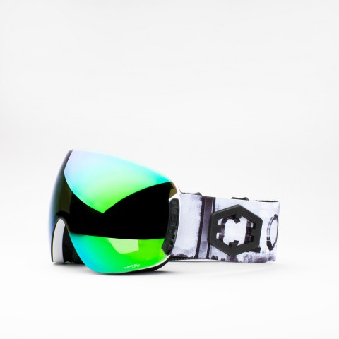 Open Closed snow goggle with The One Quarzo lens