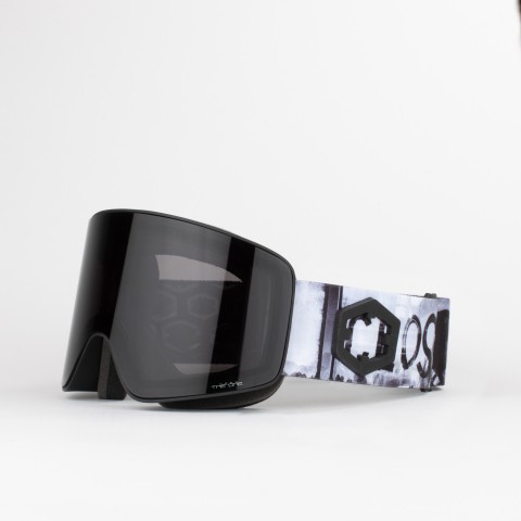 Void Closed snow goggle with The One Nero lens