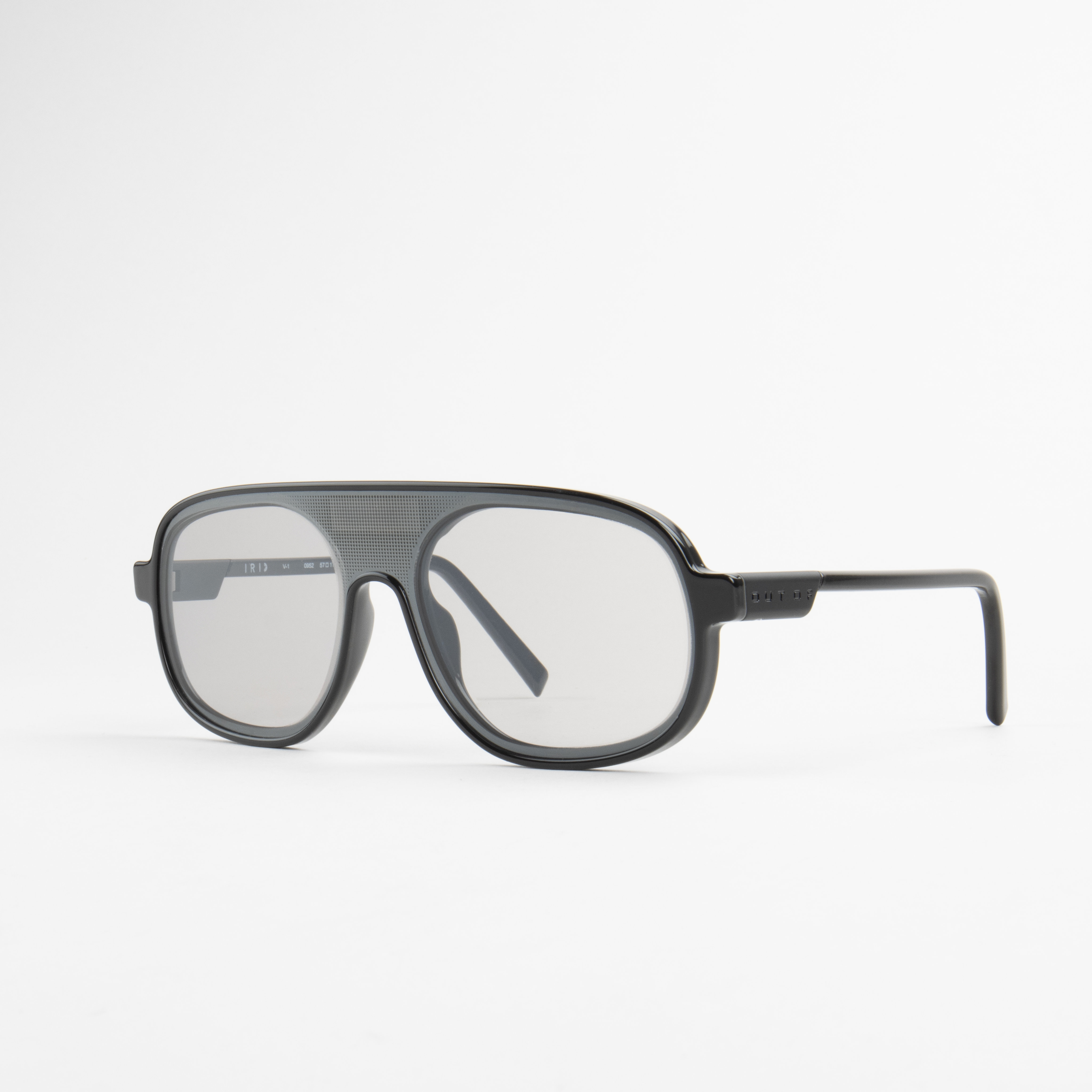 V-1 sunglasses with IRID X-10 lens color: Glossy black/black