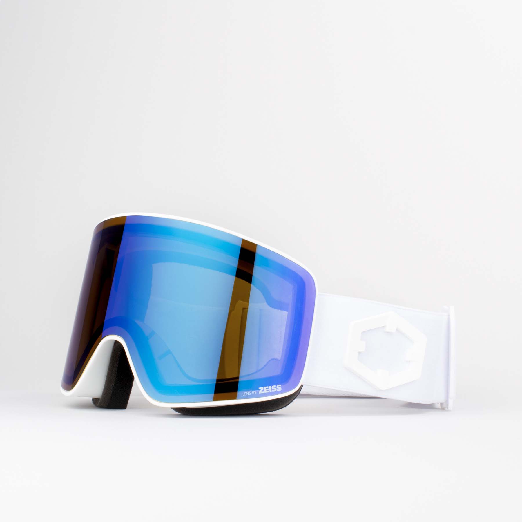 Void The One | Incredible field of view at featherweight