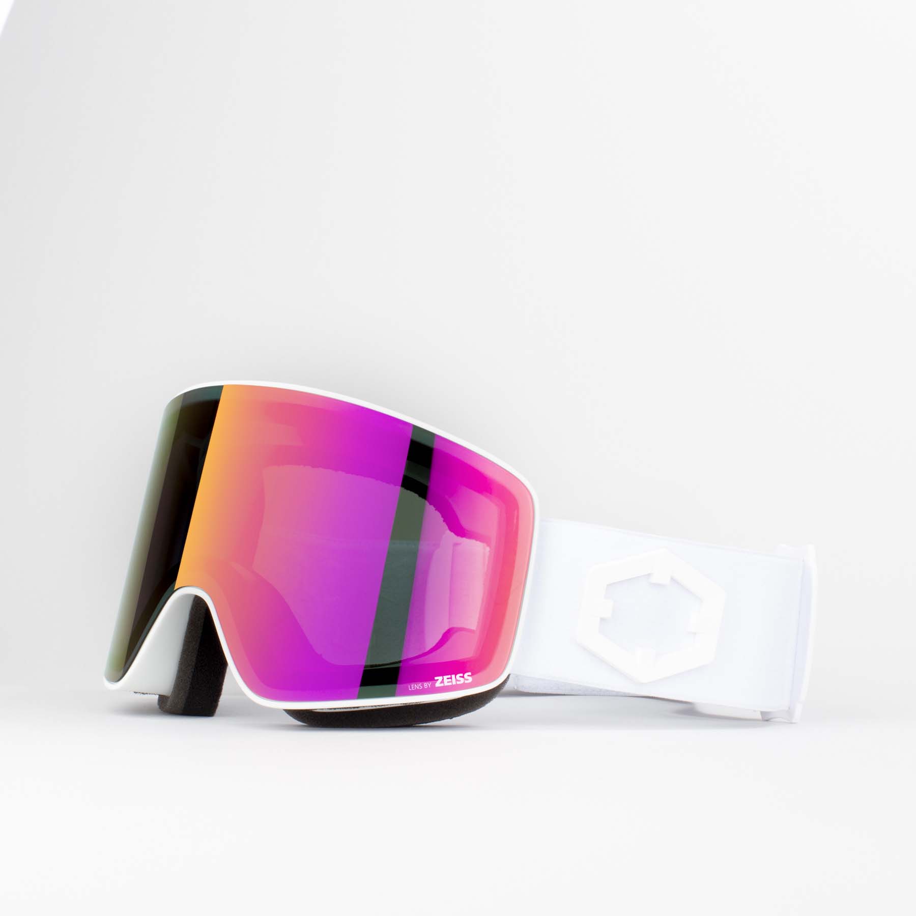 Void | Incredible field of view at featherweight - Out Of