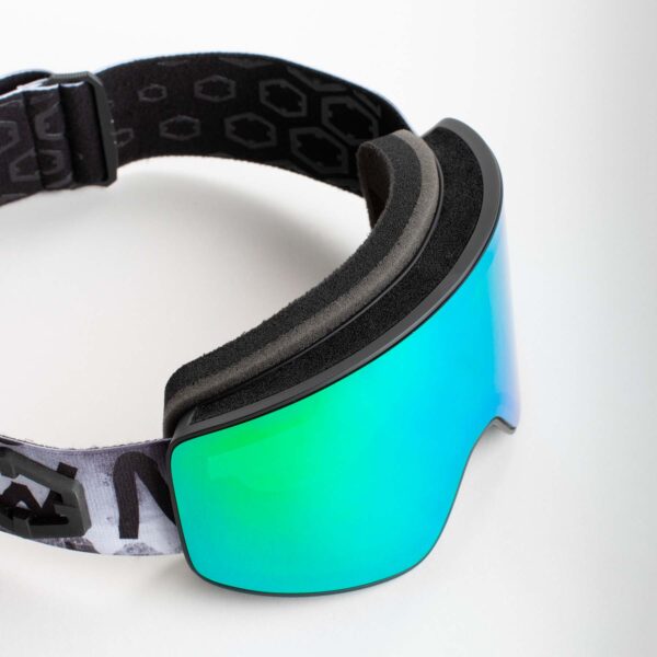 Void the one Ski Goggles The One Quarzo Lens closed Color
